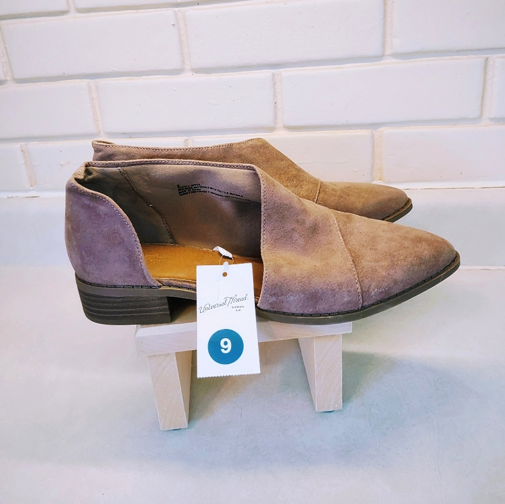 Universal Thread Taupe Suede Pointed Toe Mules - Size 9